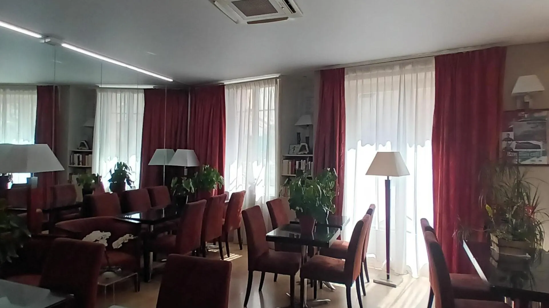 Hotel Capitole Beausoleil