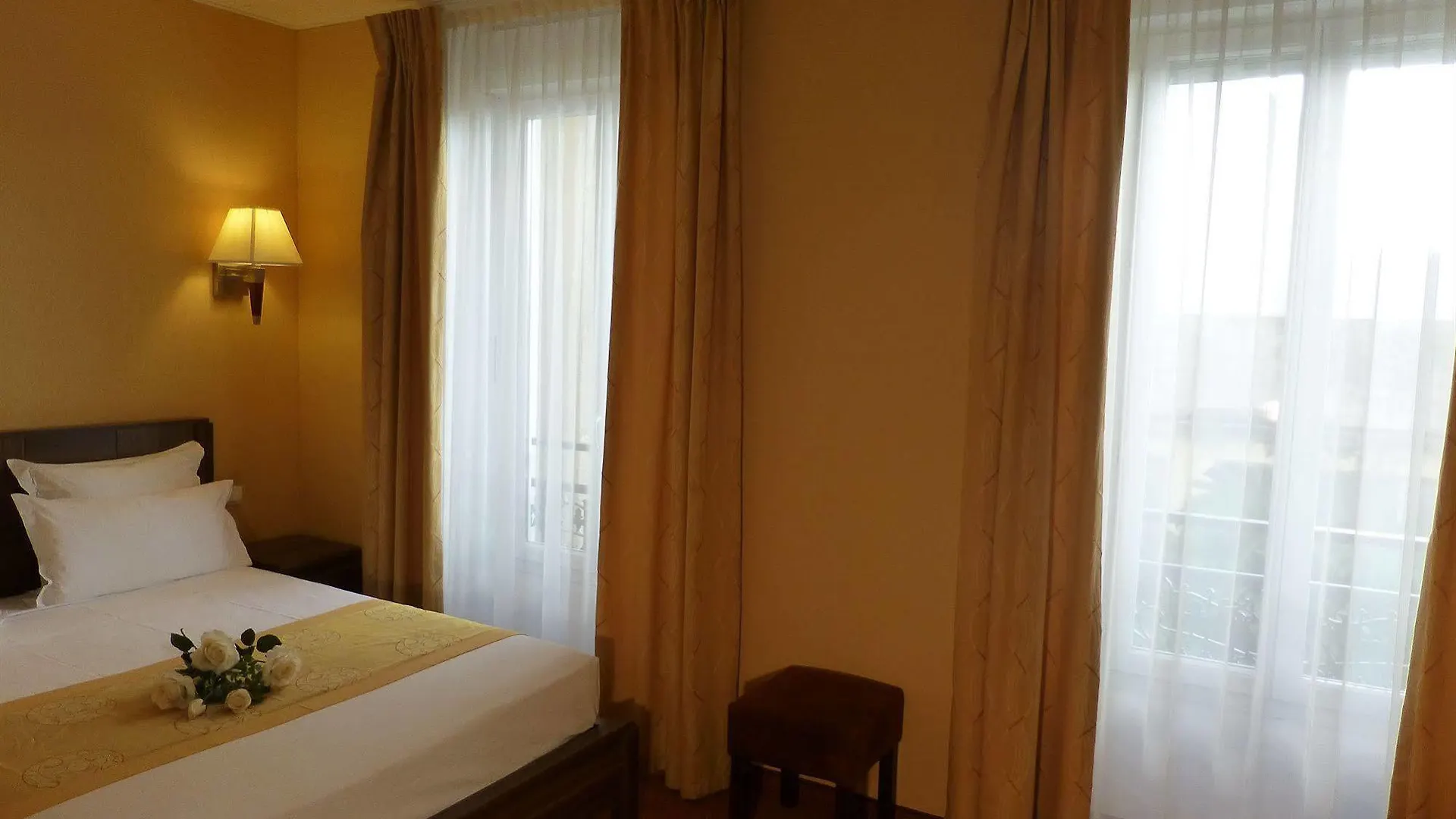 Hotel Capitole Beausoleil