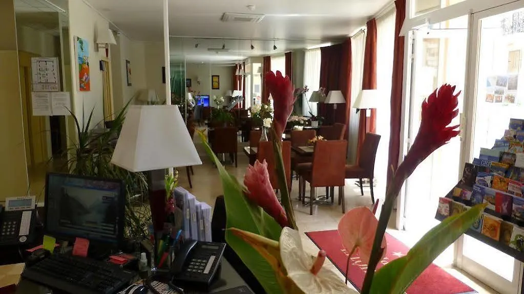 ***  Hotel Capitole Beausoleil France